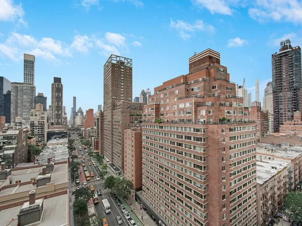 401 East 65th Street image 12 of 12