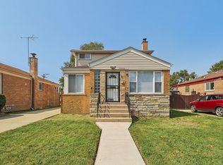12628 S Racine Ave, Calumet Park, IL 60827