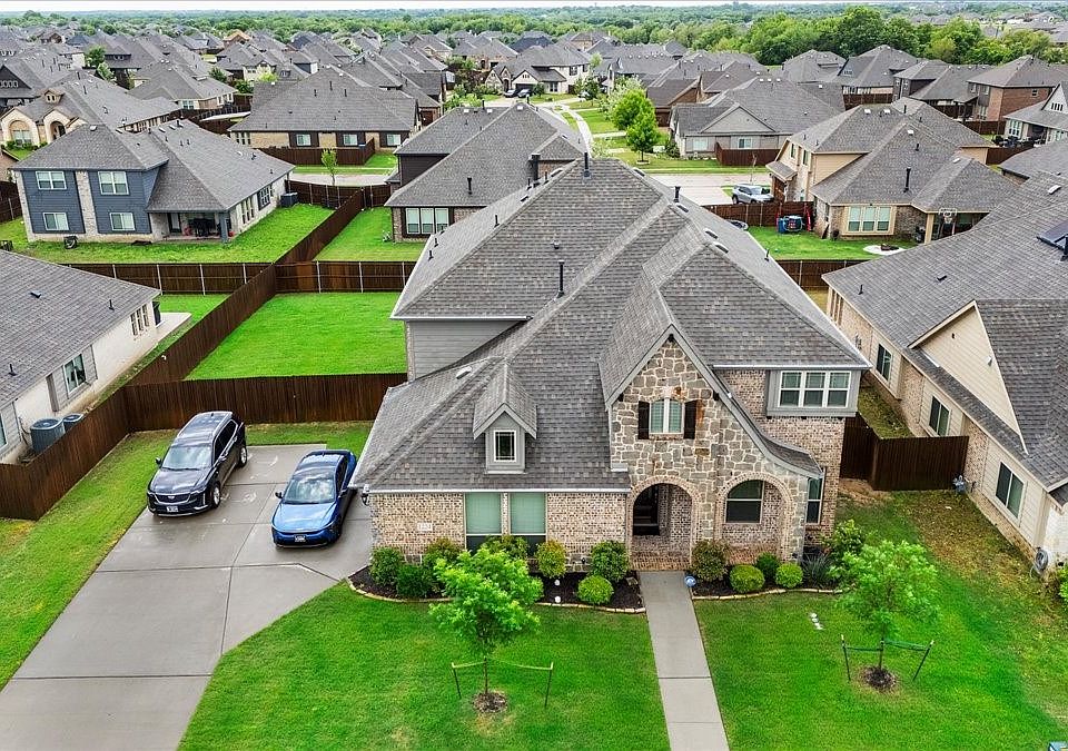1st image of 1224 Crawford Dr