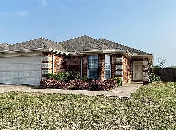 1st image of 2705 Spencer Cir