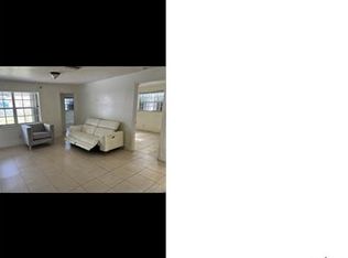 5911 NW 19th Ct #11, Fort Lauderdale, FL 33313