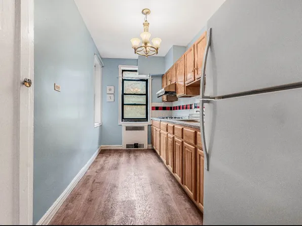 69-40 Yellowstone Boulevard image 14 of 21