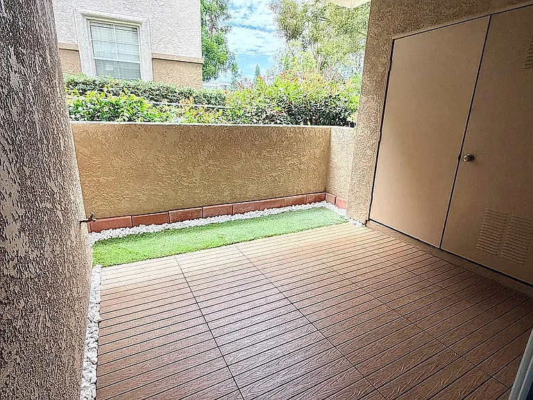 Redesigned cozy backyard