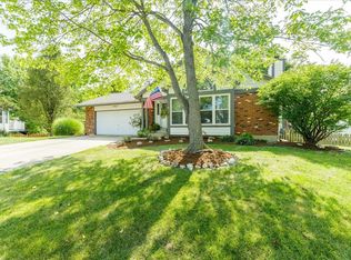 13 Running Waters Ct, Saint Charles, MO