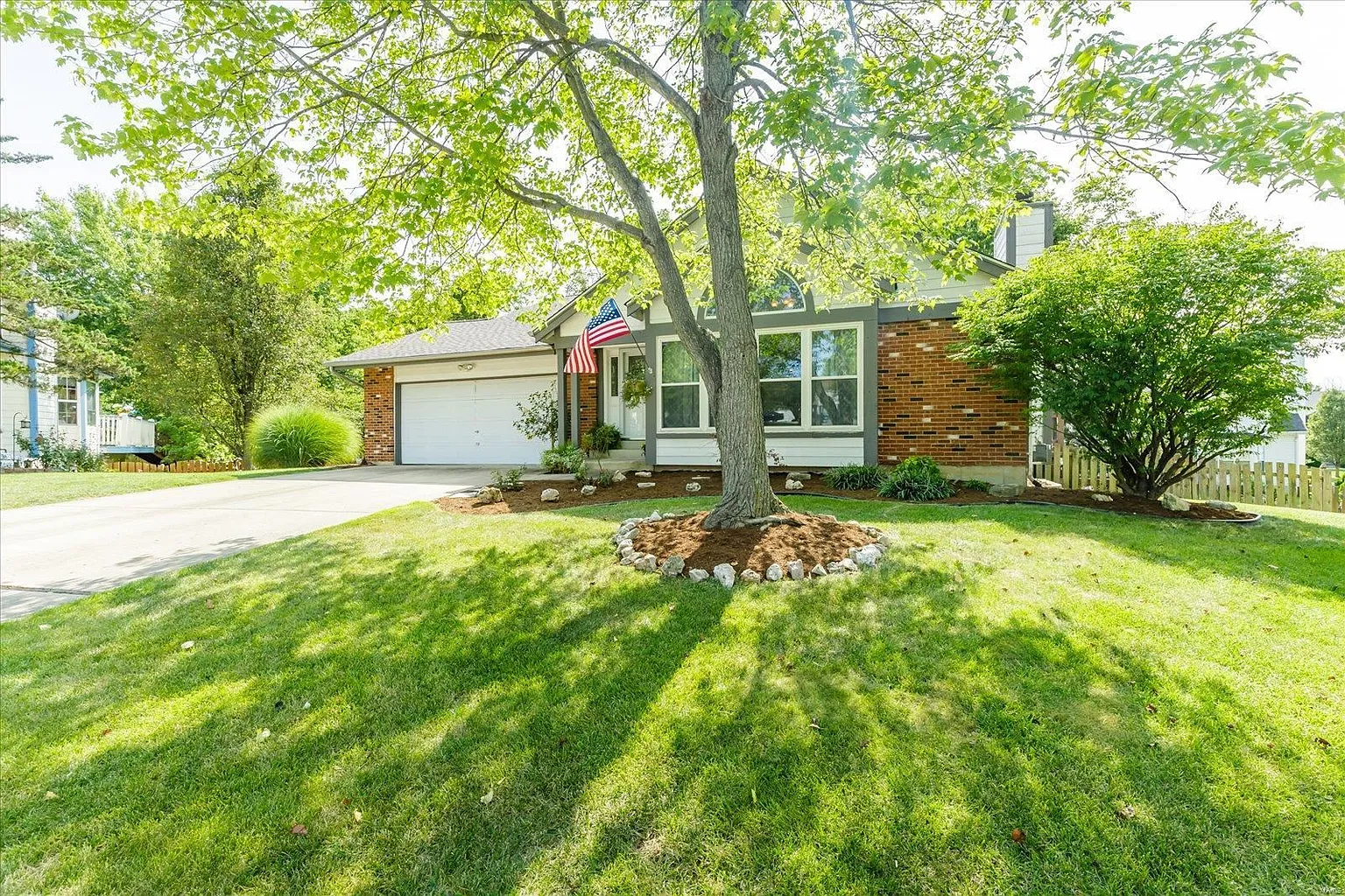 13 Running Waters Ct photo 1