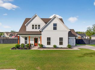 105 Edisto Crossing Ct, Ridgeville, SC 29472