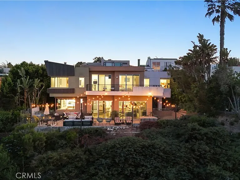 3230 Tyrol Dr — Photo 15
