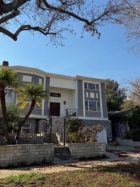 1st image of 865 Warner Ave