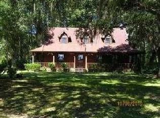 722 Lake Dr, Midway, GA 31320