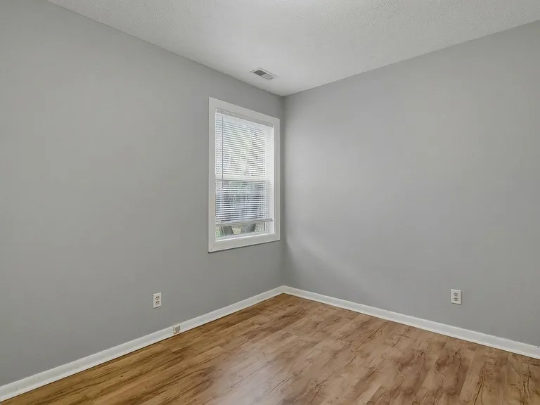 6984 Timberwood Dr — Photo 39