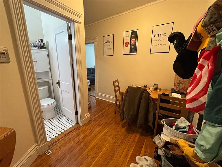35 Queensberry St #7 — Photo 9