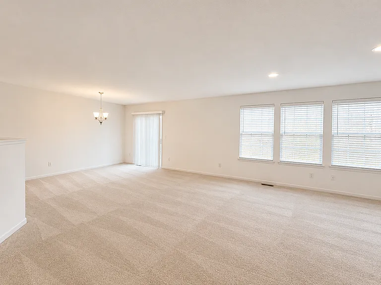 8196 S Norfolk St — Photo 7