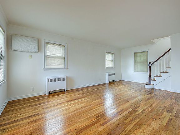 5th image of 5855 212th St