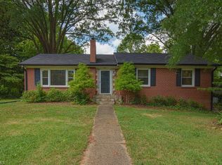 2739 Westmore Ct, Winston Salem, NC 27103