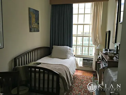 Sold by Kian Realty | media 4
