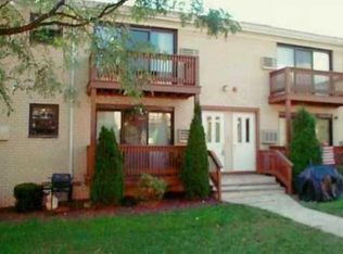 17 Sneden Pl W #17, Spring Valley, NY 10977