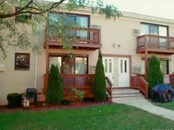 17 Sneden Place W #17, Spring Valley, NY 10977