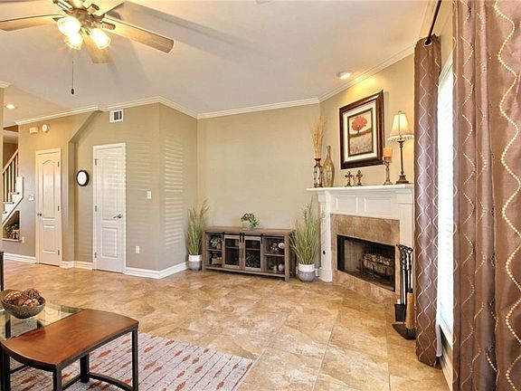 4th image of 310 Ormond Meadows Dr APT A