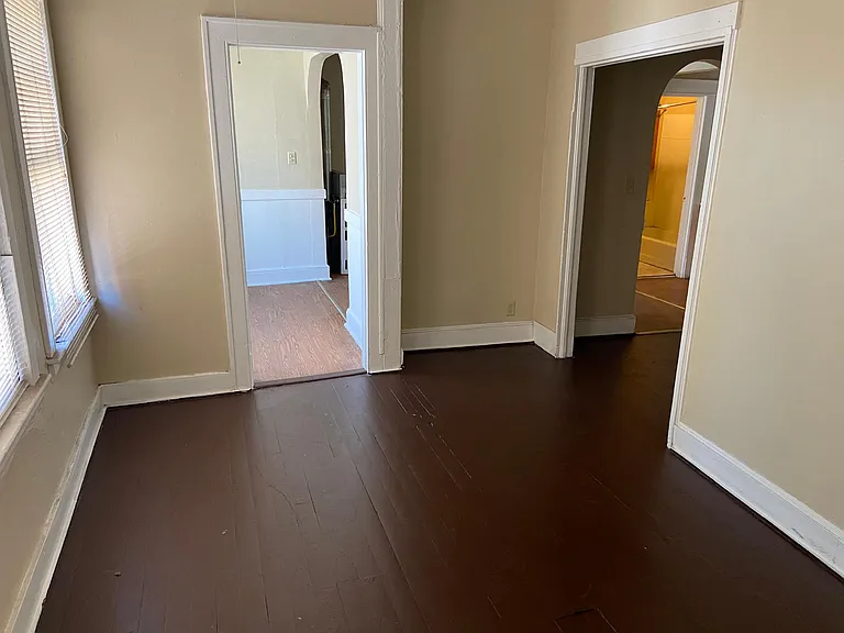 722 E Main St #2E — Photo 6