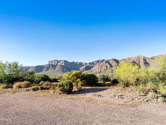 5th image of 2409 S TONTO View