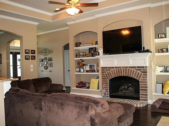 4th image of 314 Avondale Ln
