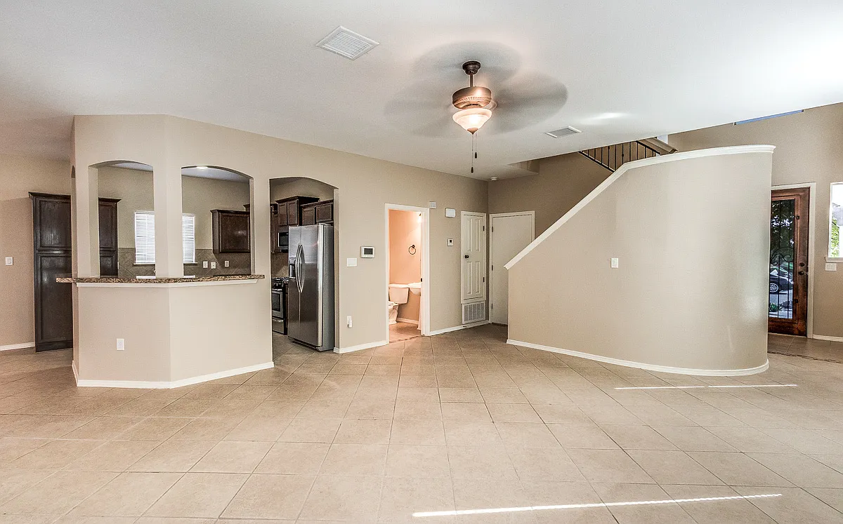 Home For Rent - Beautiful 4 Bedroom Home in Horizon w/ Refrigerated Air! — Photo 3