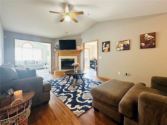 2nd image of 115 Royal Troon Dr SE