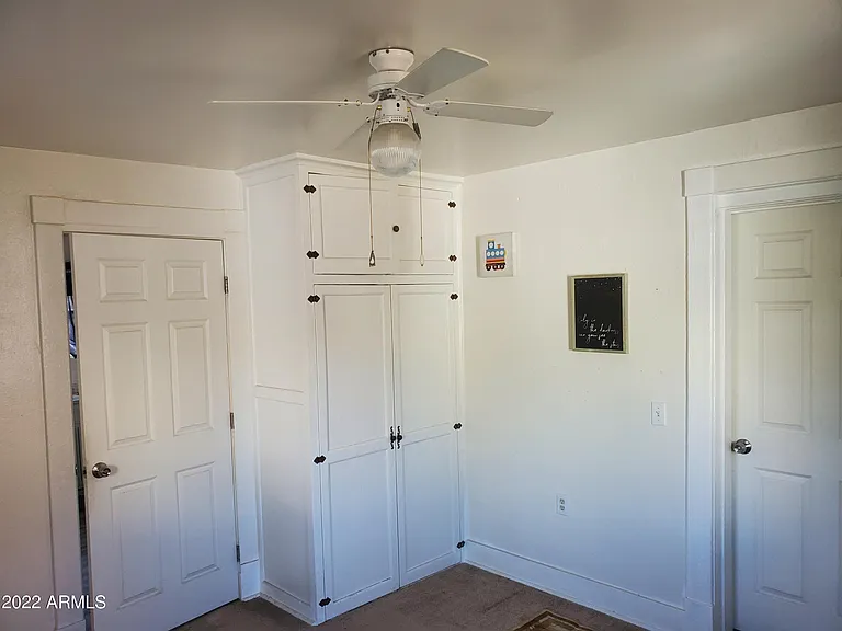 576 N Garfield Rd — Photo 5