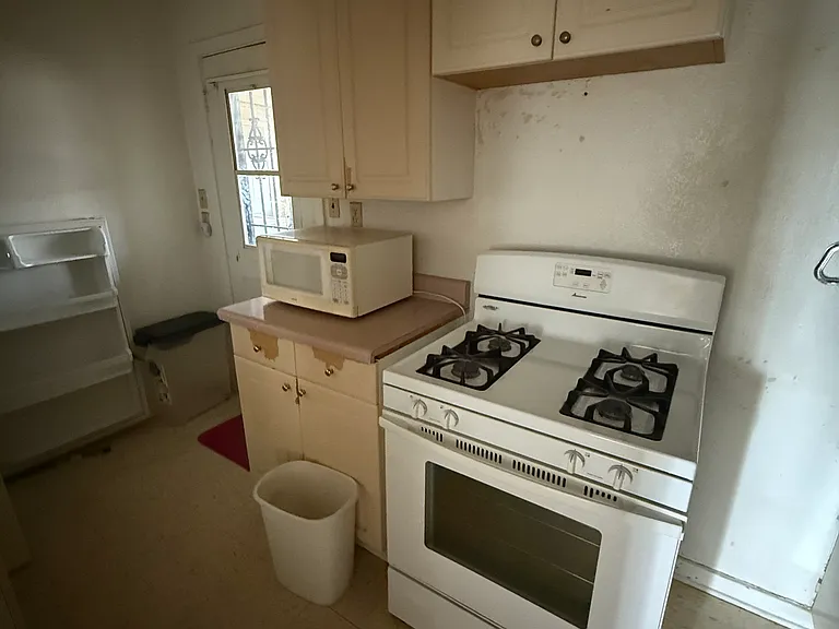420 W Ocatillo Ave — Photo 6