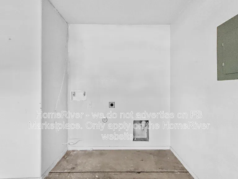 2806 Palisades Dr #101 — Photo 9