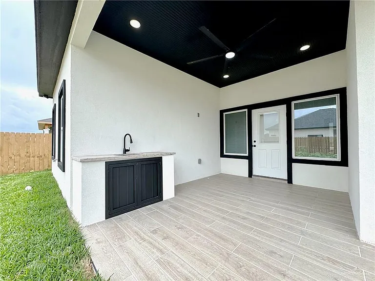 1001 Durango St — Photo 26