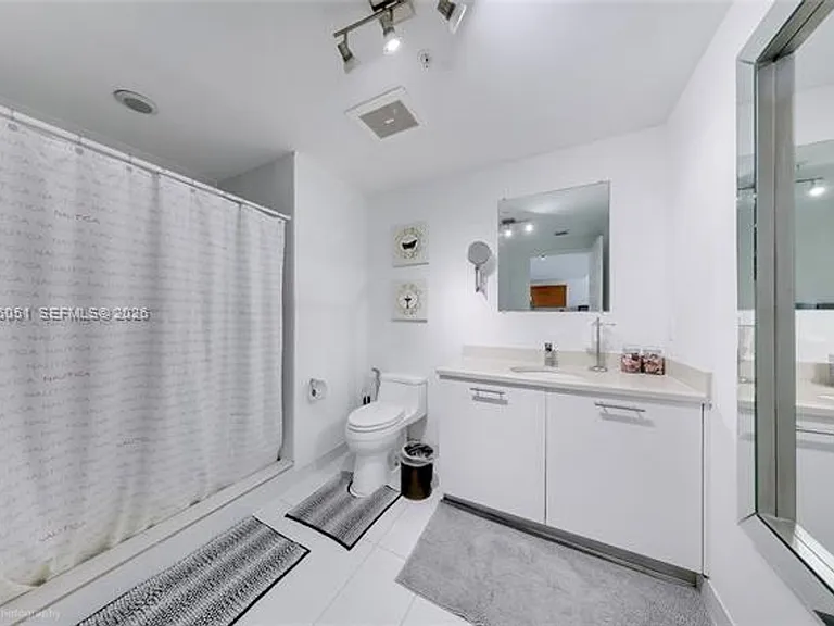 3250 NE 1st Ave #CU-811 — Photo 9