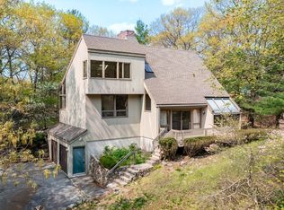 24 Acorn Ave, Wakefield, MA 01880