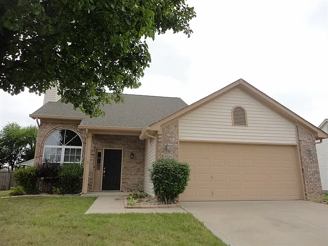 6526 Sparrowood Dr photo 1