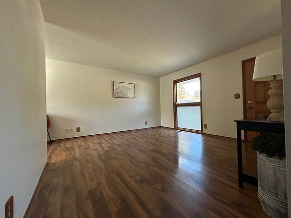 4th image of 3219 Green Dale Dr
