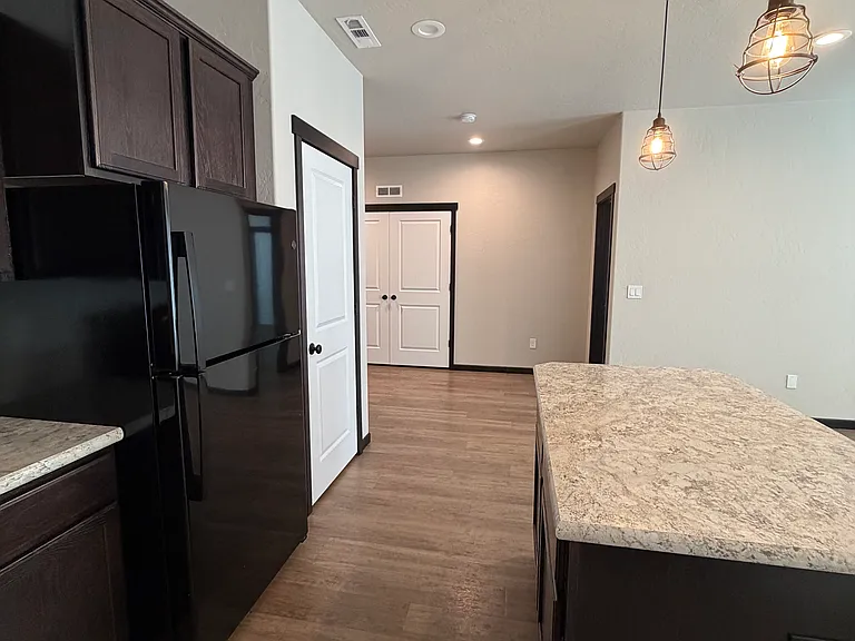 5810 Midland Ln — Photo 10