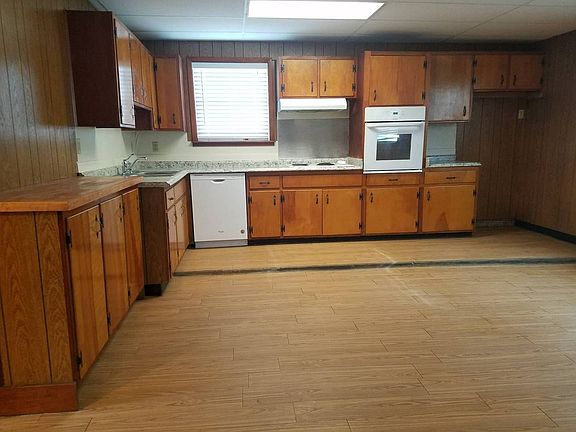 3rd image of 4311 West Ave