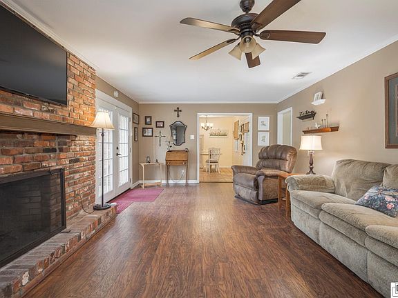 2nd image of 808 Jamar Dr