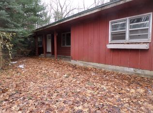 65264 Territorial Rd W, Hartford, MI 49057