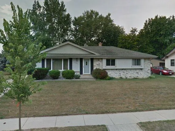 7431 S Logan AVENUE, Oak Creek, WI 53154