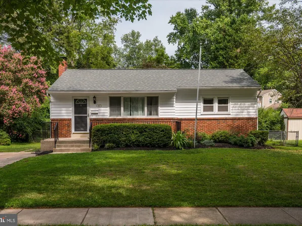 412 Silver Rock Rd, Rockville, MD 20851