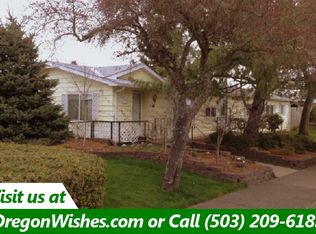 1551 NW 8th St, McMinnville, OR 97128