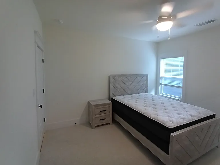 218 McCowat St — Photo 15