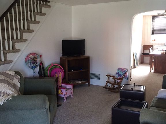 5th image of 2230 Ardmore Ave