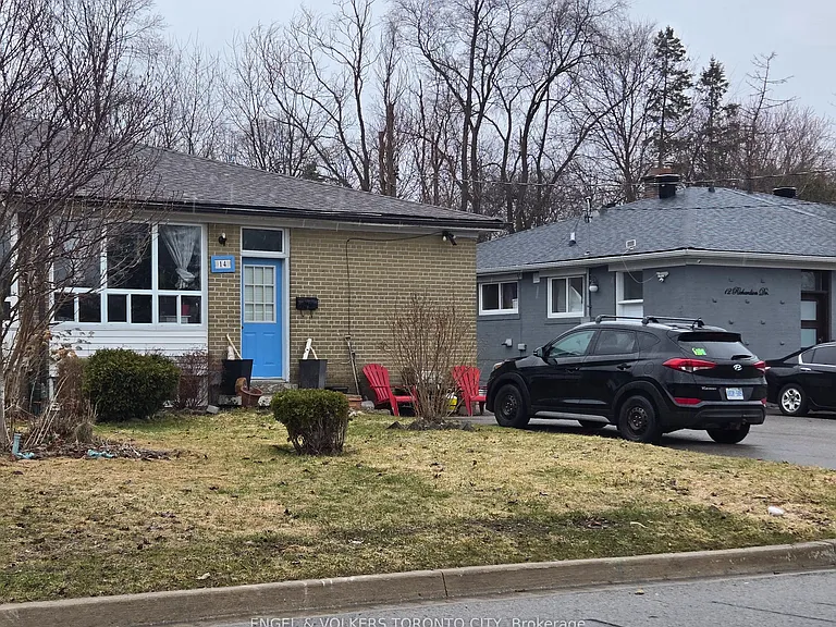 14 Richardson Dr #B — Photo 1