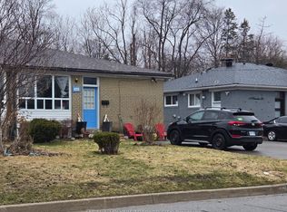 14 Richardson Dr #B, Aurora, ON