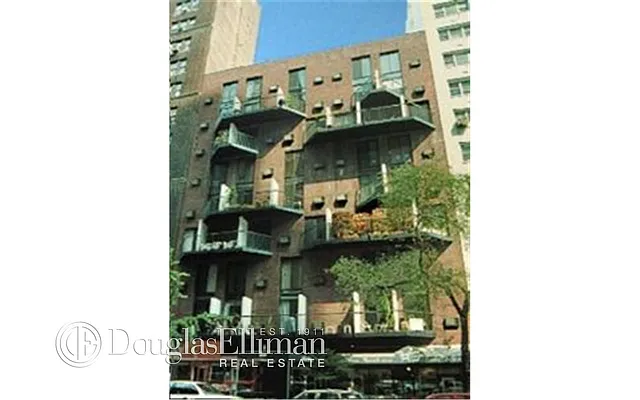 Rented by Douglas Elliman | media 19