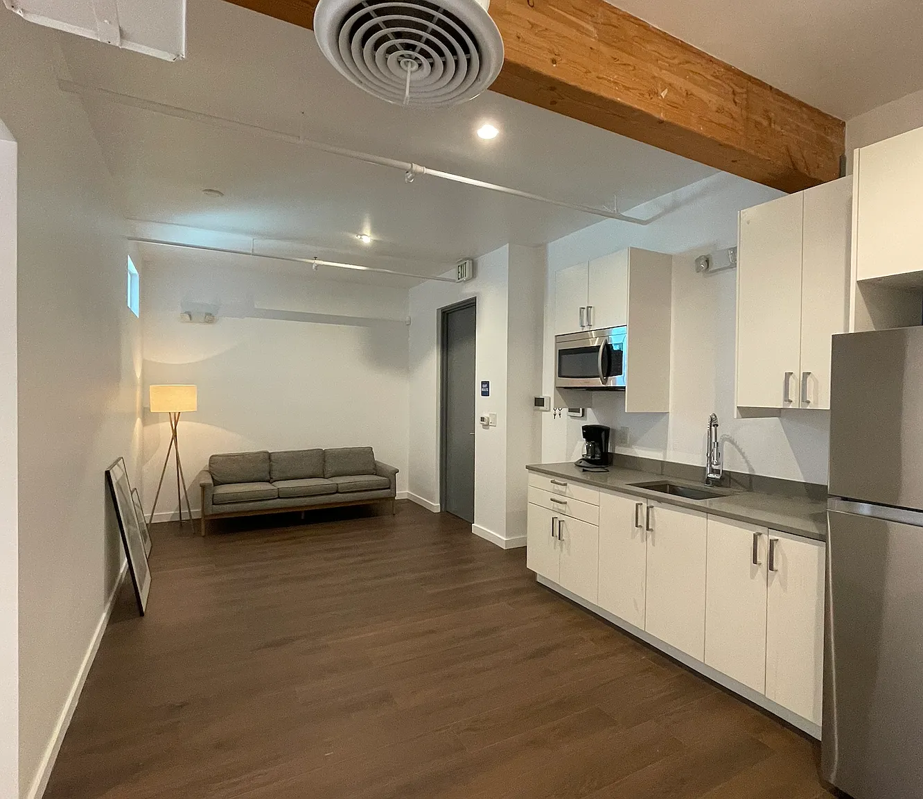 1 bed, $1,799 — Photo 2