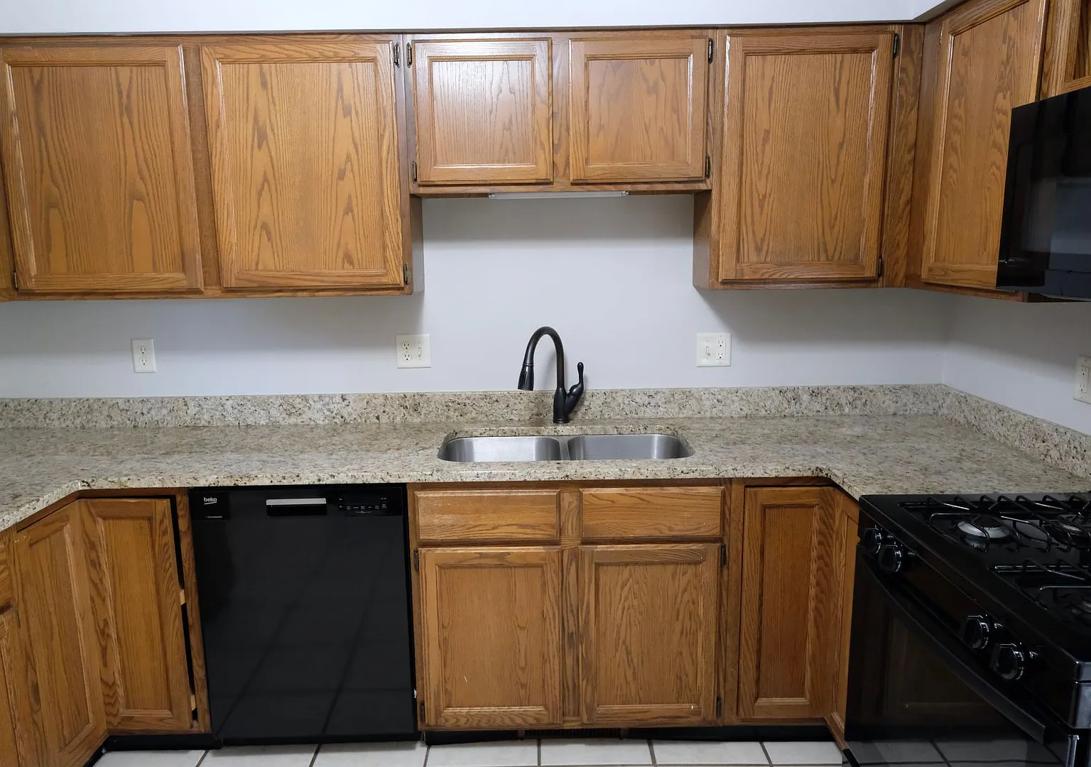 Must see in person! Well maintained 3 Bed 2.5 bath condo in a very quiet location. 2 car detached... — Photo 3