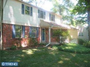 70 Oakford Rd, Wayne, PA 19087